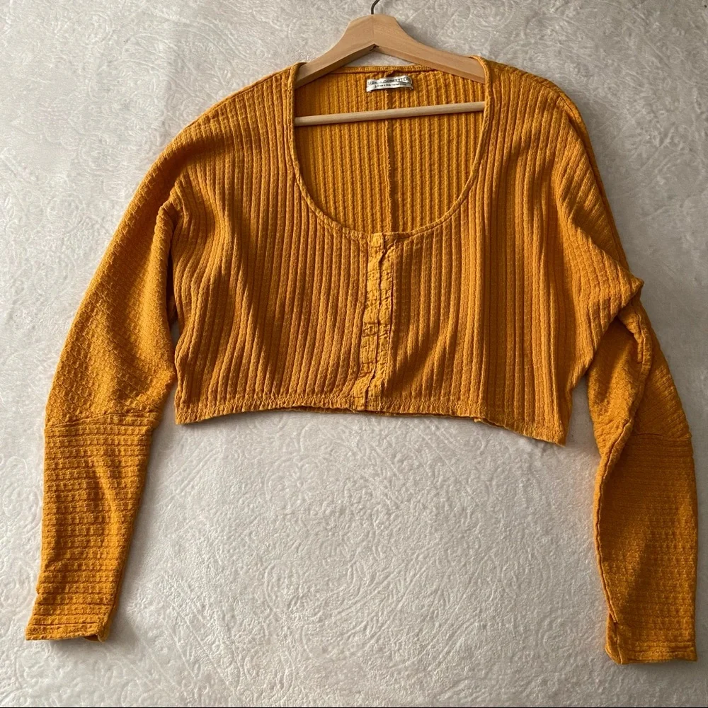 UO Cropped Waist Hook & Eye Dolman Knit Top - Picture 5 of 11